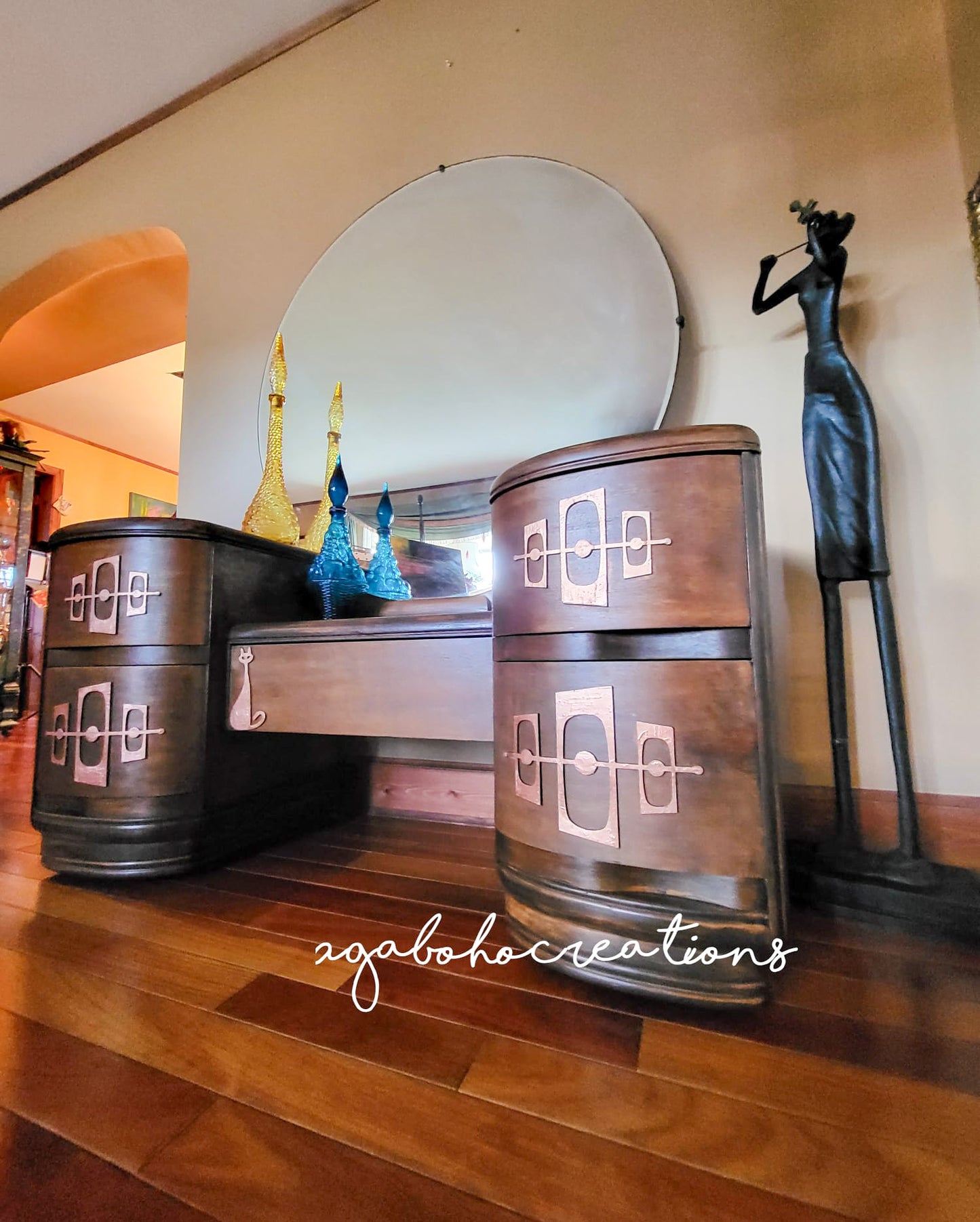 Vintage Mid Century Modern Art Deco Vanity Table