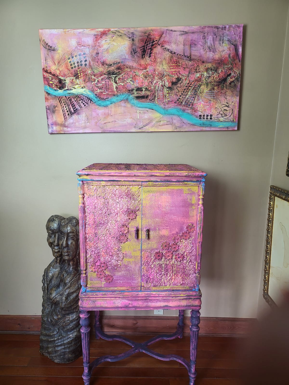 Surprise Garden Pink Cupboard